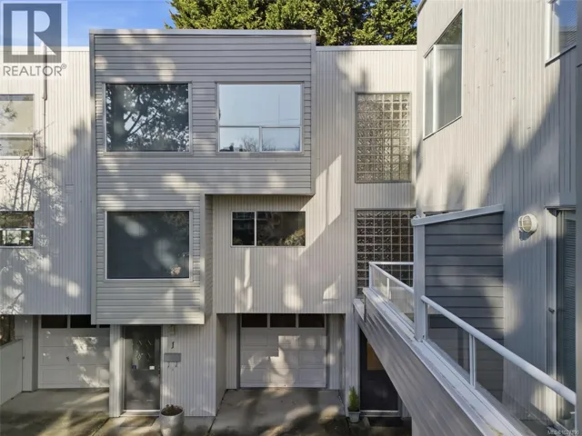 2 1144 View St, Victoria, British Columbia V8V3M1