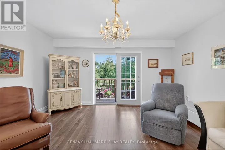 10 - 222 STEEL STREET, Barrie (Grove East), Ontario L4M2G9
