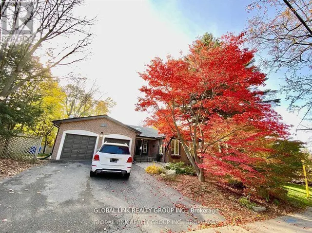 812 BEXHILL ROAD, Mississauga (Clarkson), Ontario L5H3L1