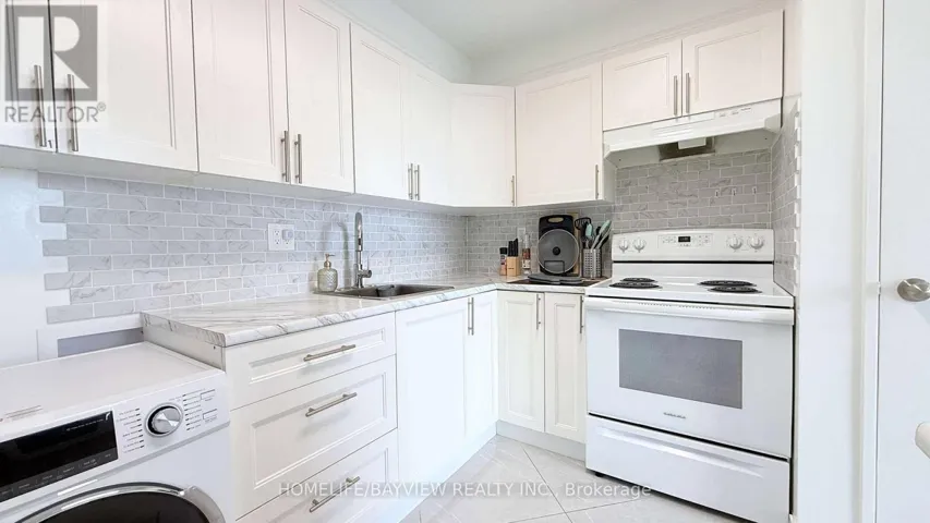 909 - 4645 JANE STREET, Toronto (Black Creek), Ontario M3N2K9