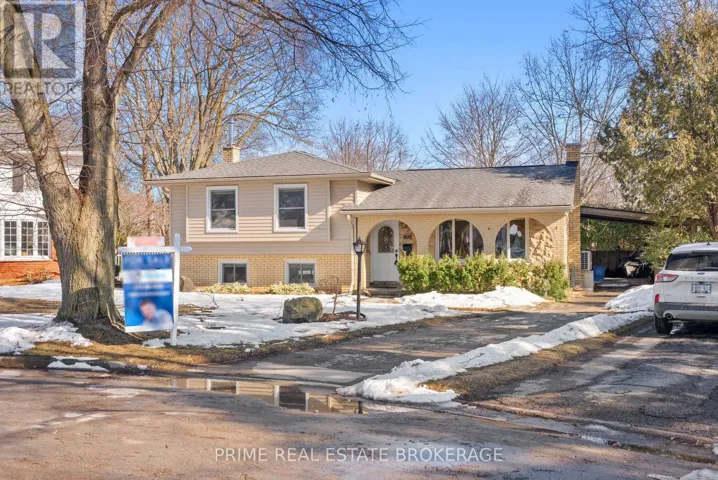 696 ALGOMA PLACE, London North (North H), Ontario N5X1W6
