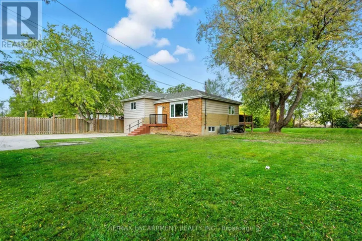 293 REGIONAL RD 20, Hamilton, Ontario L8J3H4