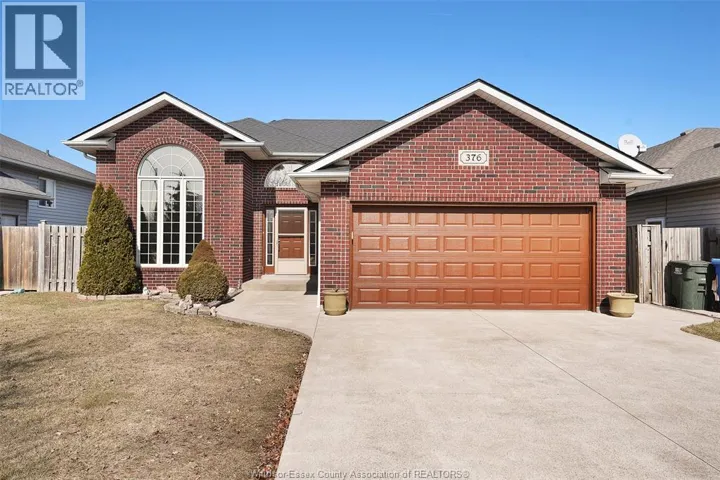 376 MCLELLAN AVENUE, Amherstburg, Ontario N9V4C7