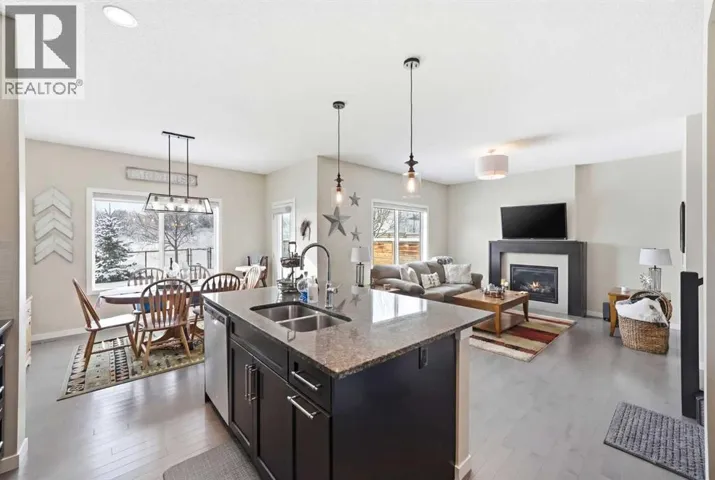 125 Fireside Cove, Cochrane, Alberta T4C0X4