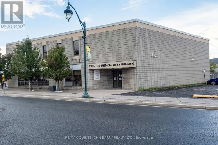 201 - 30 KING STREET, Quinte West (Trenton Ward), Ontario K8V6B1