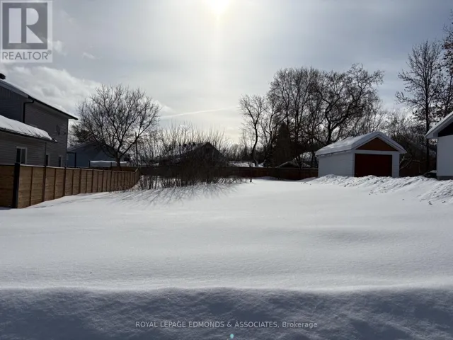 0 FLORA STREET, Pembroke, Ontario K8A5K3