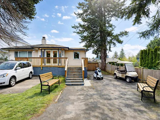 1504 160 STREET, Surrey, British Columbia V4A4W9