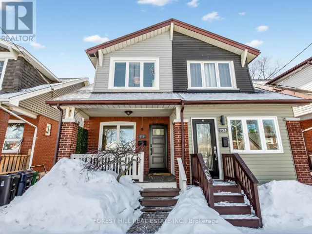 715 SAMMON AVENUE, Toronto (Danforth Village-East York), Ontario M4C2E3