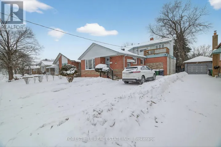 81 TAYSHAM CRESCENT, Toronto (Thistletown-Beaumonde Heights), Ontario M9V1X1