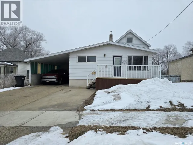223 MERGENS STREET, Weyburn, Saskatchewan S4H1R4