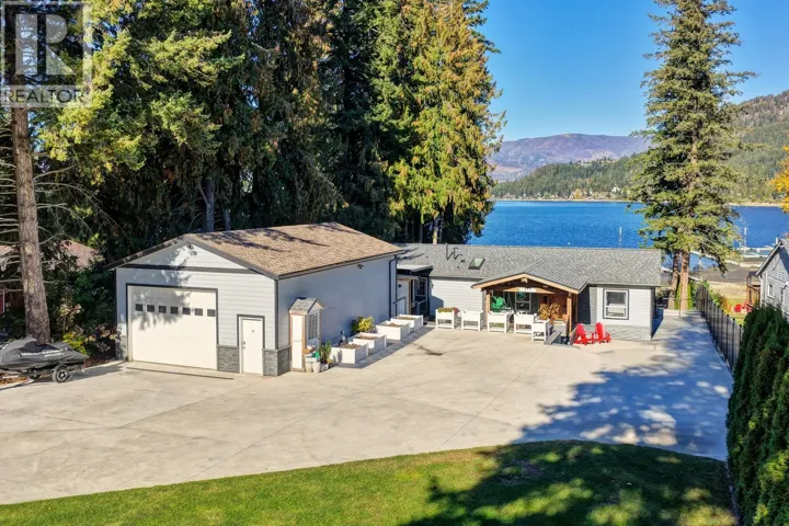 2661 Blind Bay Road, Blind Bay, British Columbia V0E1H1