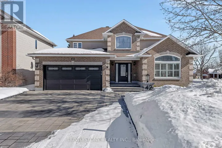 42 HERITAGE GROVE CRESCENT, Ottawa, Ontario K2S1R2