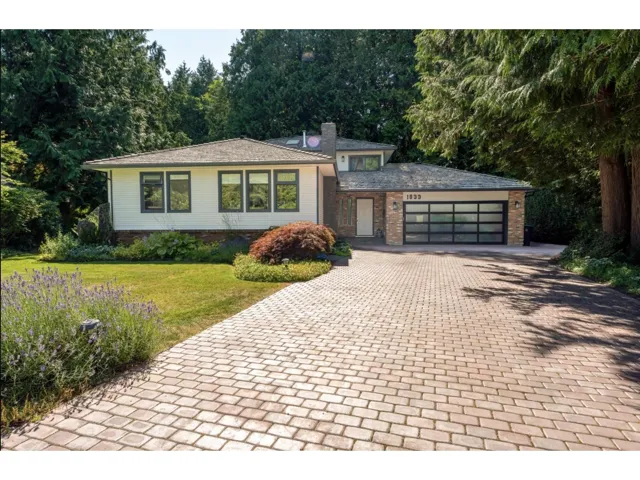 1833 133A STREET, Surrey, British Columbia V4A7M4