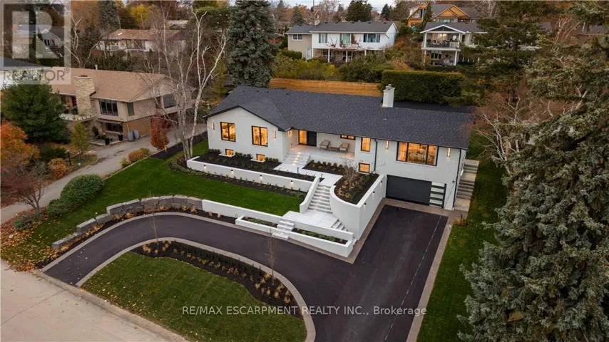 841 DANFORTH PLACE, Burlington (Bayview), Ontario L7T1S1