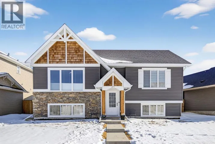 215 George Street, Diamond Valley, Alberta T0L2A0