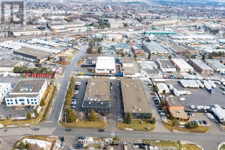 9 - 11 HOLLAND DRIVE, Caledon (Bolton West), Ontario L7E1G7