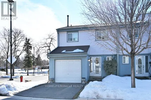 27 - 121 FALCONER DRIVE, Mississauga (Streetsville), Ontario L5N2K8