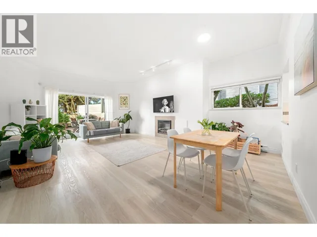 101 2408 HAYWOOD AVENUE, West Vancouver, British Columbia V7V1Y1