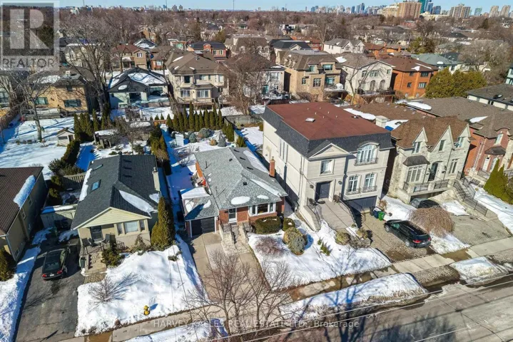 380 BROOKE AVENUE, Toronto (Bedford Park-Nortown), Ontario M5M2L6