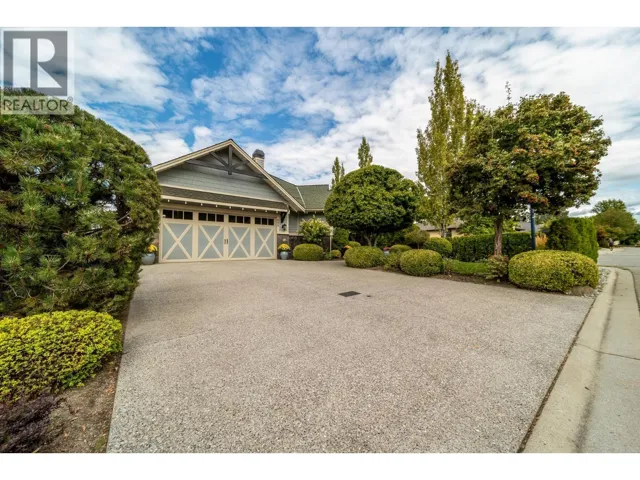 698 Arbor View Drive, Kelowna, British Columbia V1W4Z5