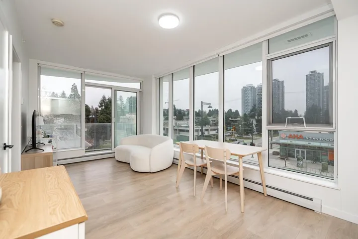 205 13685 102 AVENUE, Surrey, British Columbia V3T0S2