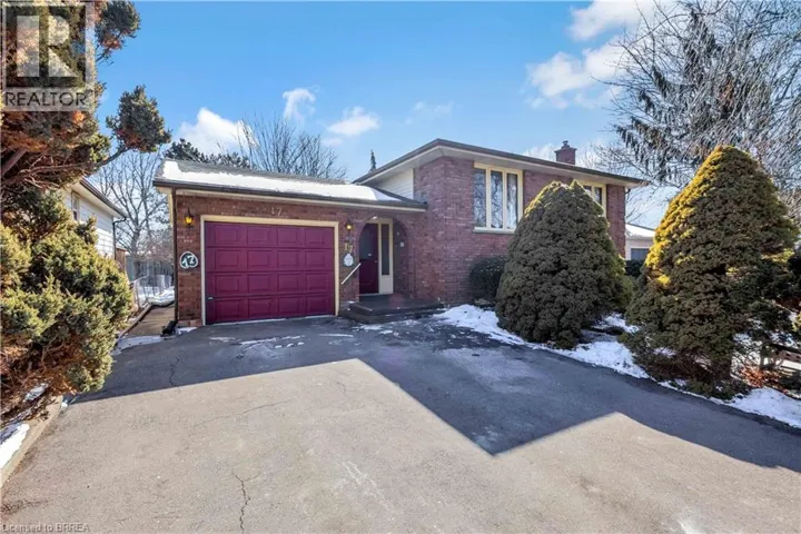 17 MAJESTIC Court, Brantford, Ontario N3P1N2