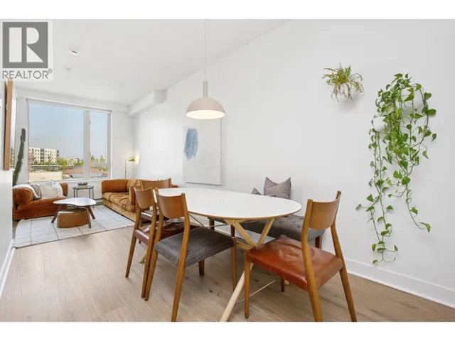 308 688 E 17TH AVENUE, Vancouver, British Columbia V5V0A8
