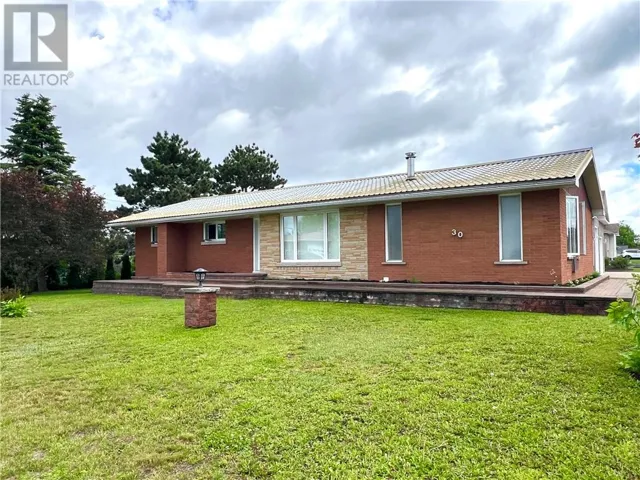 30 Church Street, Sturgeon Falls, Ontario P2B1G2