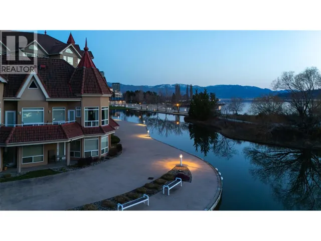 1088 Sunset Drive Unit# 221, Kelowna, British Columbia V1Y9W1