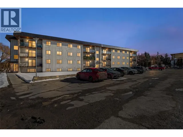 606 18th Avenue N Unit# 404, Cranbrook, British Columbia V1C5M1