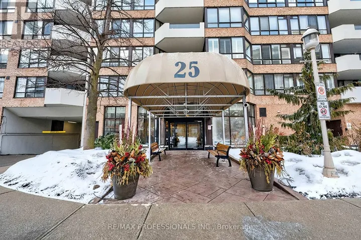 924 - 25 AUSTIN DRIVE, Markham (Markville), Ontario L3R8H4