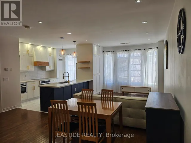 213 - 17 BARBERRY PLACE, Toronto (Bayview Village), Ontario M2K3E2
