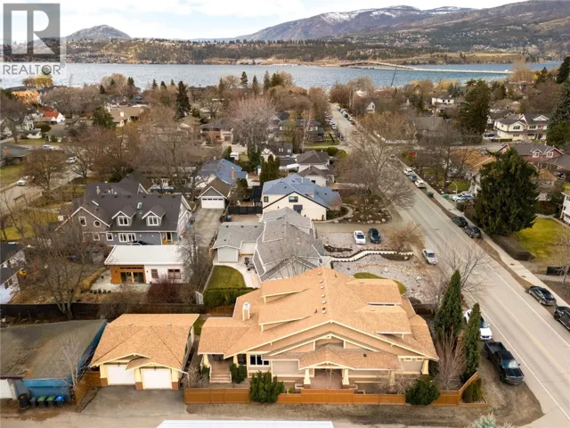 451 Cadder Avenue, Kelowna, British Columbia V1Y5N2