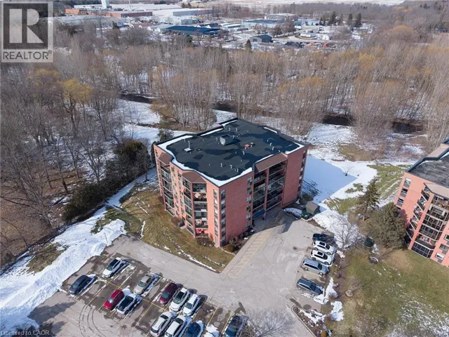 17 MILL POND Court Unit# 301, Simcoe, Ontario N3Y5H9