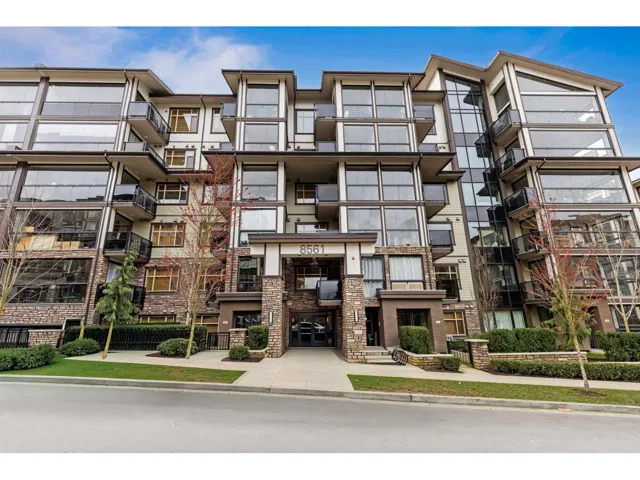 408 8561 203A STREET, Langley, British Columbia V2Y3L7