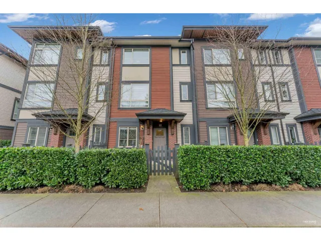 10 16127 87 AVENUE, Surrey, British Columbia V4N6R3