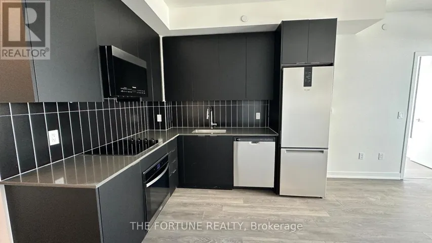 913 - 10 ABEJA STREET, Vaughan (Concord), Ontario L4K0R4