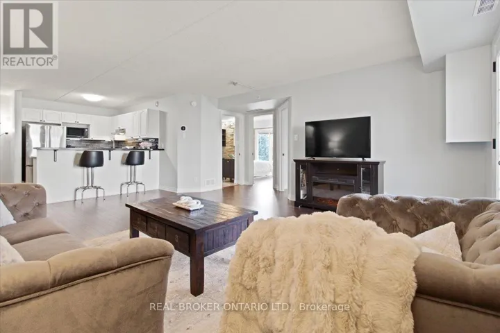 214 - 2010 CLEAVER AVENUE, Burlington (Headon), Ontario L7M4C1