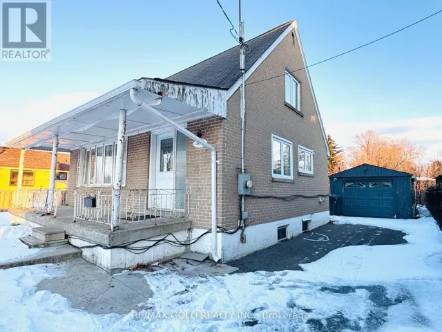 3390 ETUDE DRIVE, Mississauga (Malton), Ontario L4T1T3
