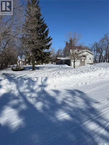 708 Qu'appelle AVENUE, Abernethy, Saskatchewan S0A0A0