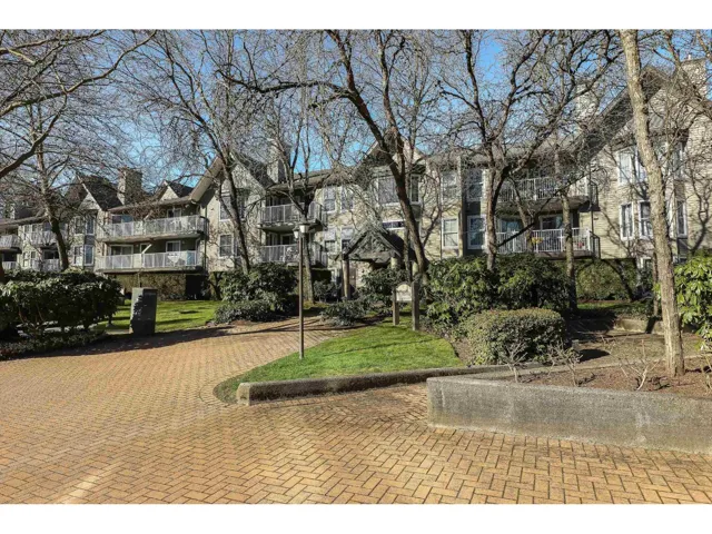 210 15110 108 AVENUE, Surrey, British Columbia V3R0T6