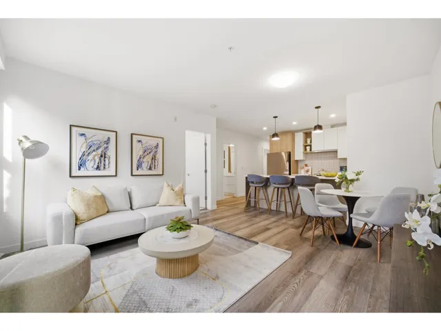 103 20695 EASTLEIGH CRESCENT, Langley, British Columbia V3A0P7