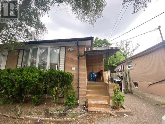 MAIN - 15 BISON DRIVE, Toronto (Newtonbrook West), Ontario M2R2Y1