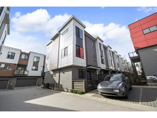 33 1639 162 STREET, Surrey, British Columbia V4A4Y1