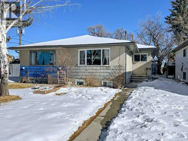 904 38 Street SW, Calgary, Alberta T3C1T3