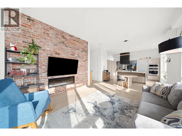 214 300 SALTER STREET, New Westminster, British Columbia V3M0L9