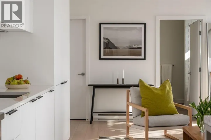 PH1 683 E 27TH AVENUE, Vancouver, British Columbia V5V2K7