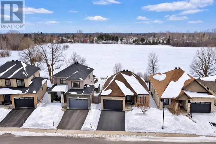 49 DULMAGE CRESCENT, Carleton Place, Ontario K7C0E5