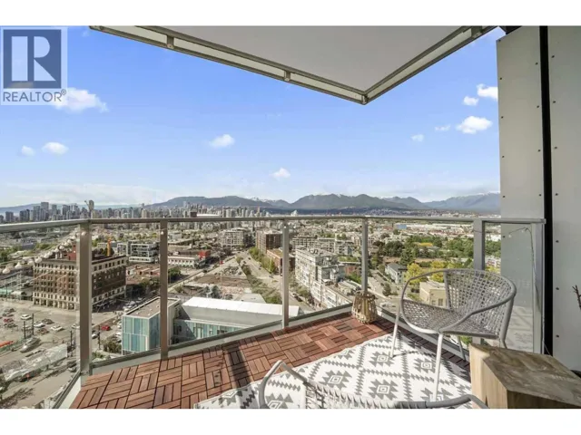 1911 285 E 10TH AVENUE, Vancouver, British Columbia V5T0H6