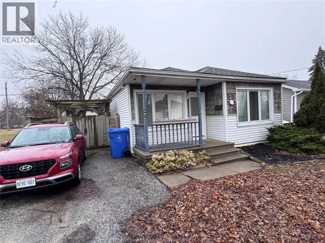 3002 Byng ROAD, Windsor, Ontario N8W3G7